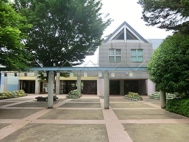 Primary school. Tsukuba Municipal Ninomiya 700m up to elementary school