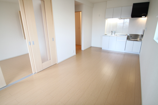 Living and room. LDK10.4 Pledge