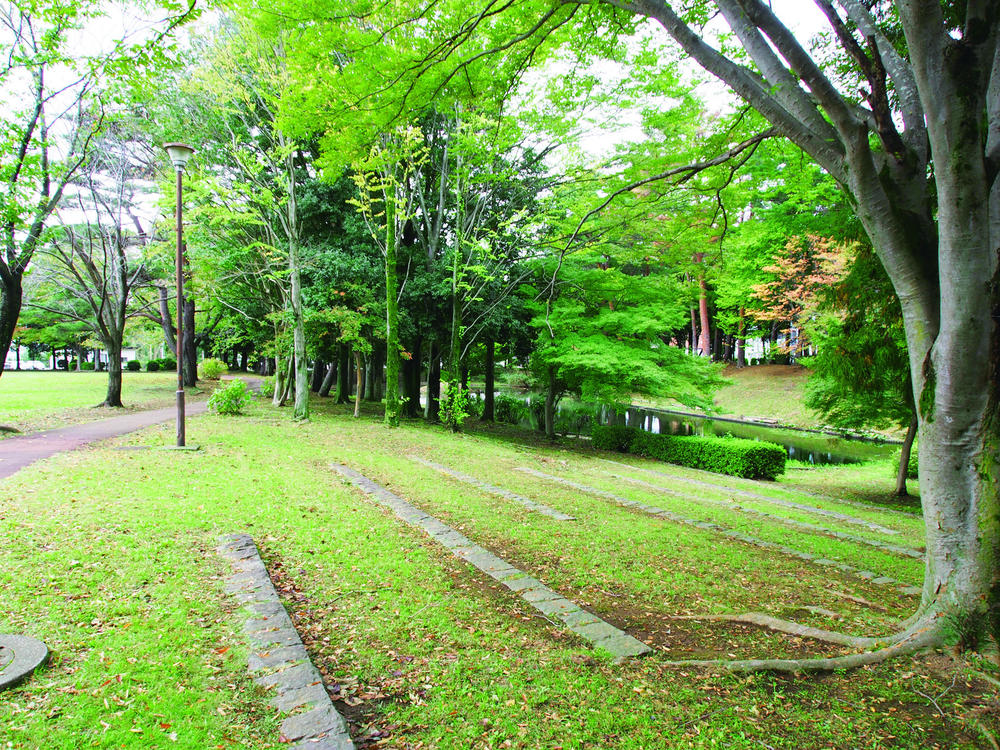 park. Katsuragi park ・  ・ 1km (13 minute walk)