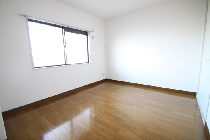 Other room space. Western-style 6 Pledge