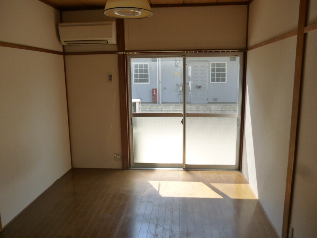 Living and room
