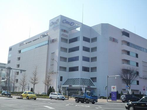Shopping centre. 1100m to Tsukuba Creo Square