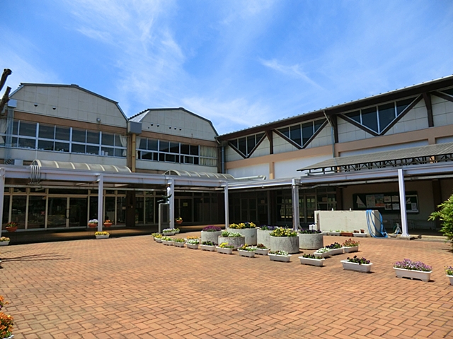 Primary school. 1139m to Tsukuba Municipal Takezono Higashi elementary school (elementary school)