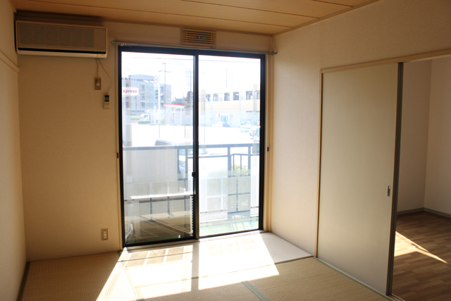 Other room space. 6 Pledge Japanese-style room