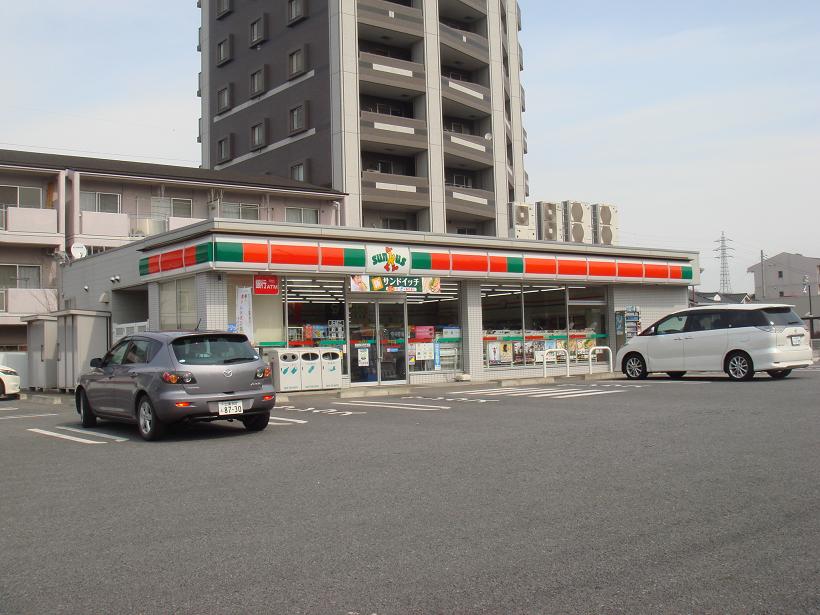 Convenience store. Thanks Tsukuba Inarimae store up (convenience store) 186m