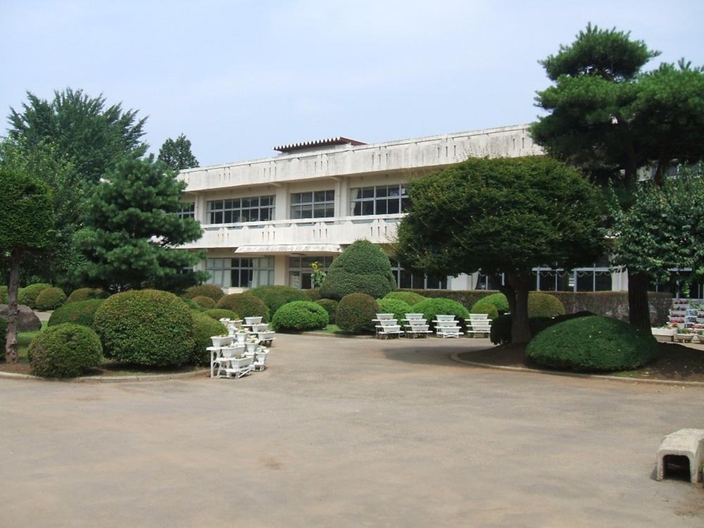Primary school. 1900m to Tsukuba Municipal Island Names Elementary School