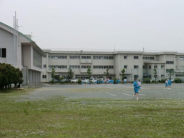 Junior high school. Tsukubamirai Municipal Yawara until junior high school 3300m