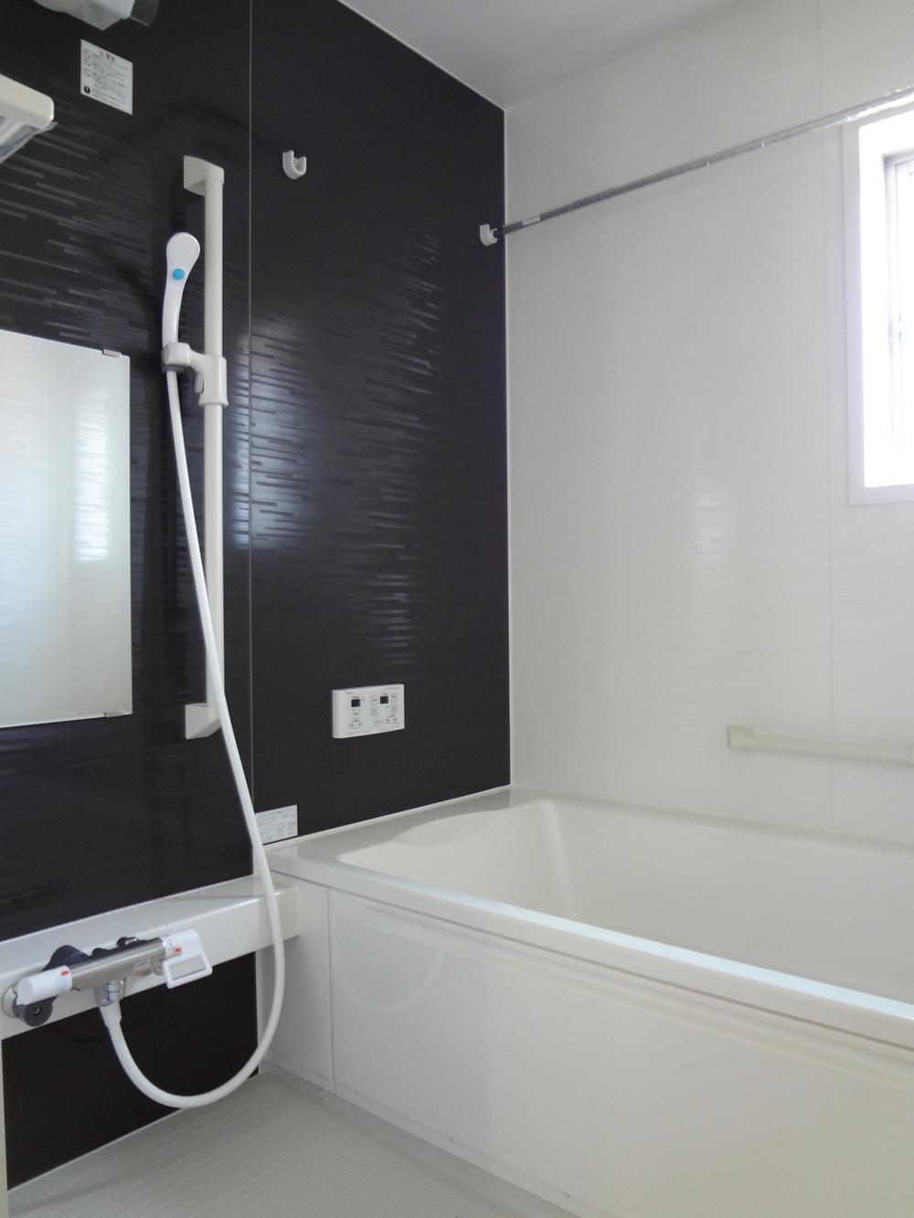 Same specifications photo (bathroom). 8 Building same specification bathroom 