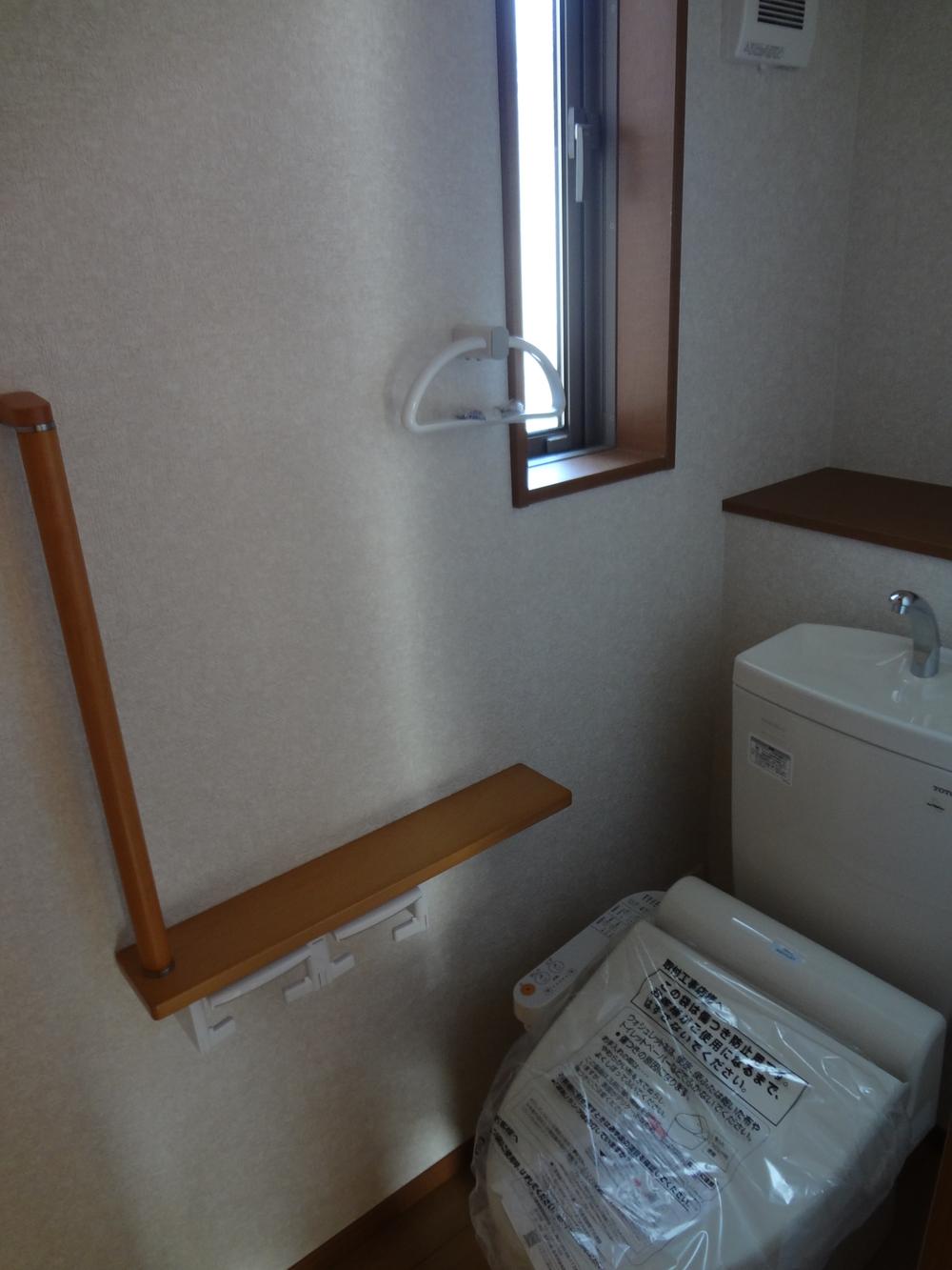 Toilet. 8 Building same specifications toilet