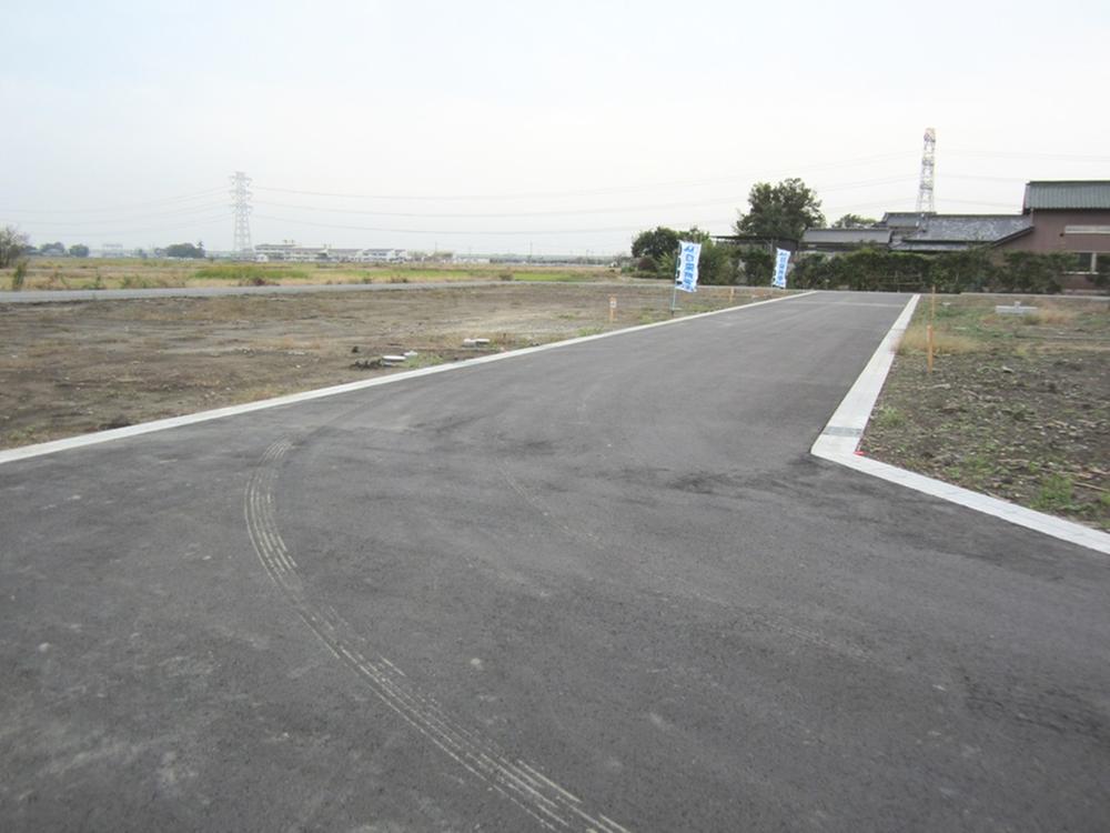 Local photos, including front road