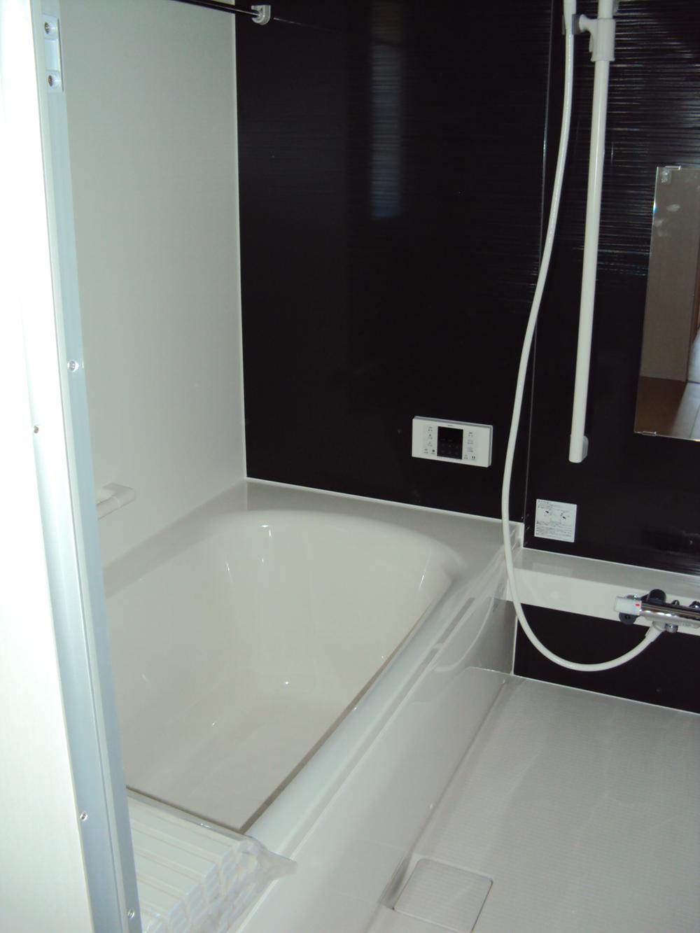 Same specifications photo (bathroom). Bathroom enforcement example photo