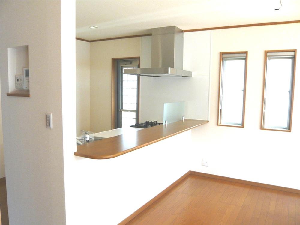 Same specifications photos (living)