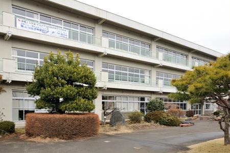 Junior high school. Tsukubamirai Municipal Yawara until junior high school 3360m