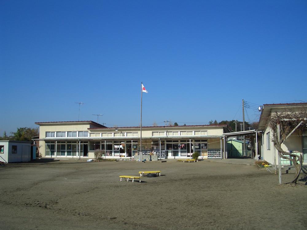 kindergarten ・ Nursery. Yawara to the second nursery 497m