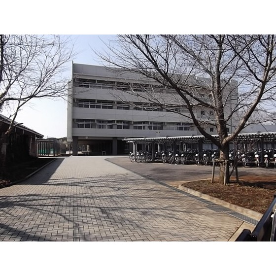 Junior high school. Ushiku Municipal Ushiku first junior high school (junior high school) up to 1200m