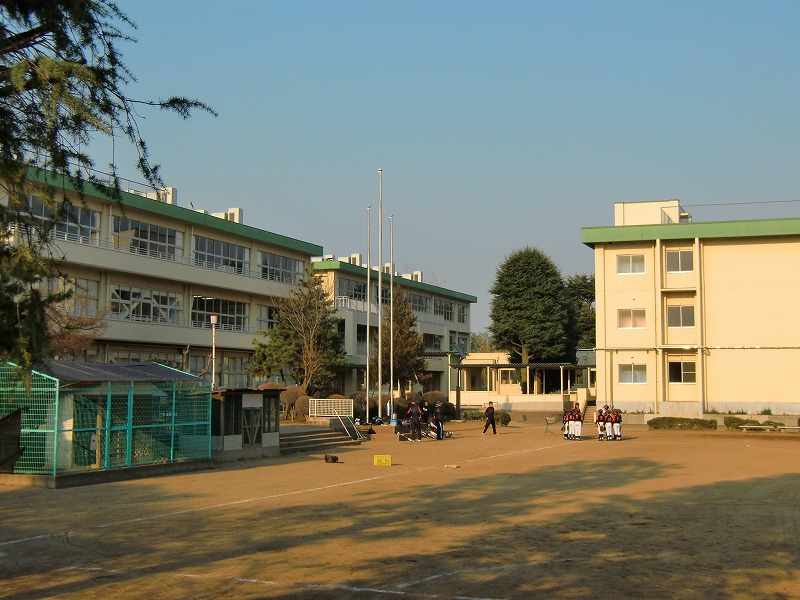 Primary school. 1182m to Ushiku Municipal Ushiku elementary school (elementary school)