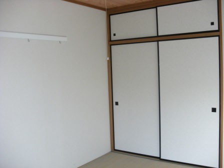 Other room space. Japanese-style storage