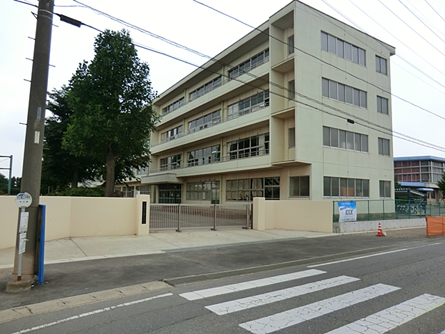 Junior high school. Ushiku stand Ushiku third junior high school (junior high school) up to 1400m