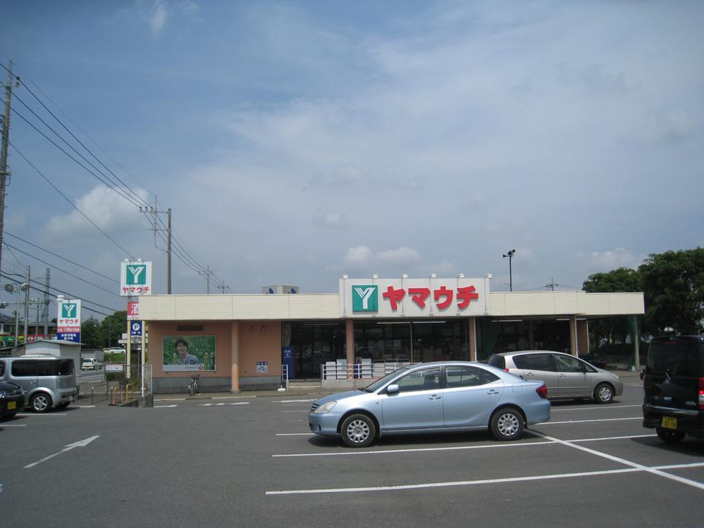 Supermarket. Yamauchi to Ushiku store 1964m