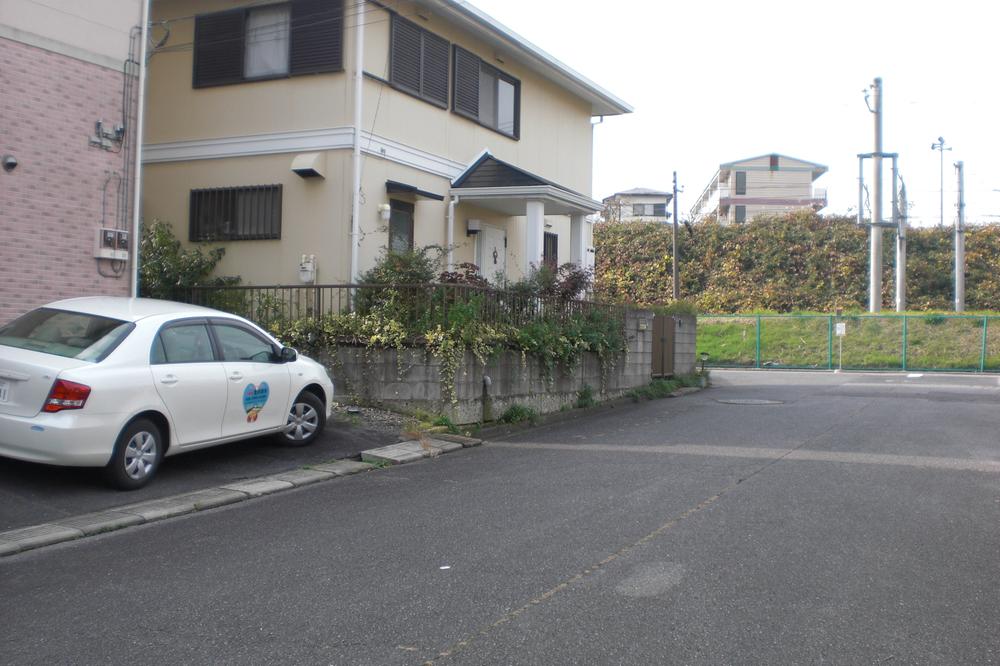 Local photos, including front road. Joban Line, road, It is a neighboring house and property