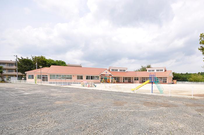 kindergarten ・ Nursery. Ushiku 950m to nursery school