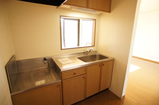 Kitchen. Counter kitchen living room overlooking