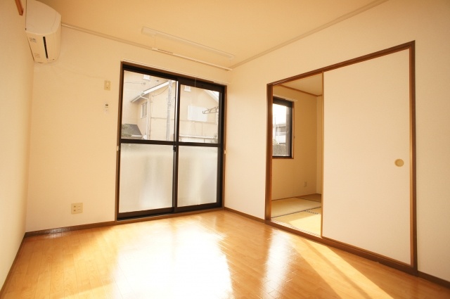 Living and room. Bright living room of flooring