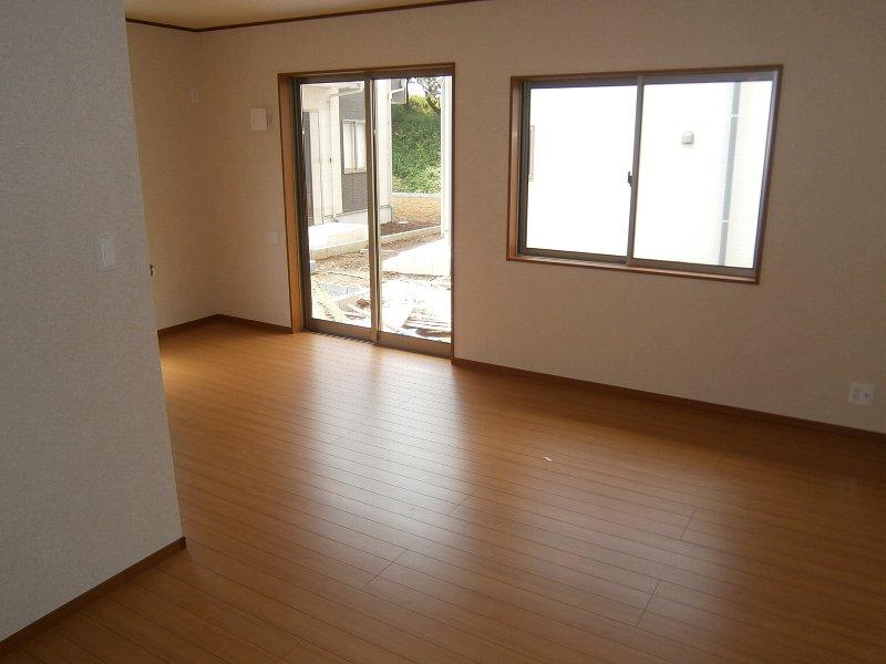 Same specifications photo (kitchen)