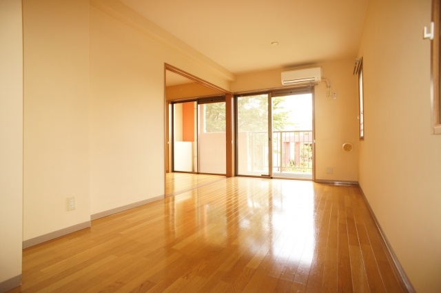 Living and room. Bright living room of flooring