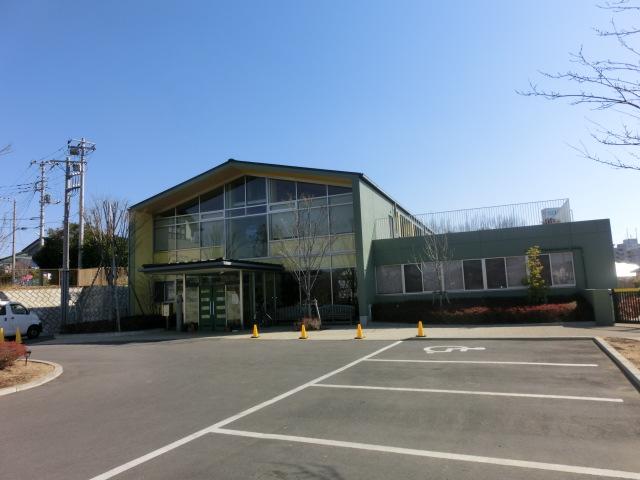 kindergarten ・ Nursery. Tsutsujigaoka Futaba 295m to land nursery
