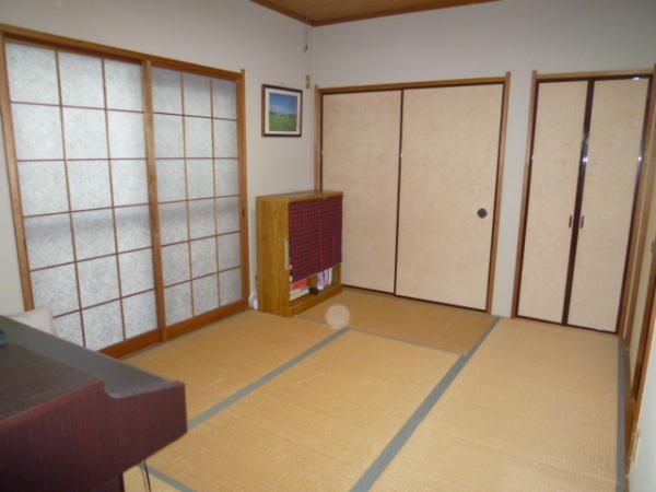 Non-living room. Spacious 6 Pledge of Japanese-style room