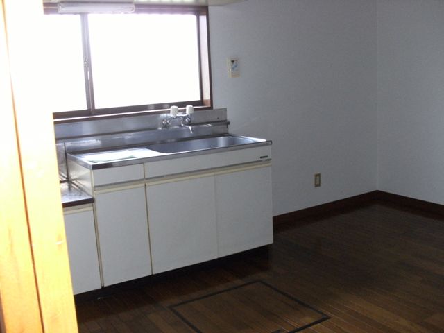 Kitchen.  ※ Gas stove installation Allowed