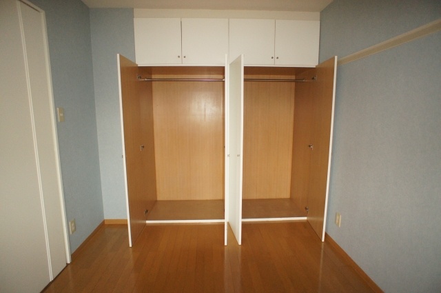 Living and room. Large closet equipped (two locations)