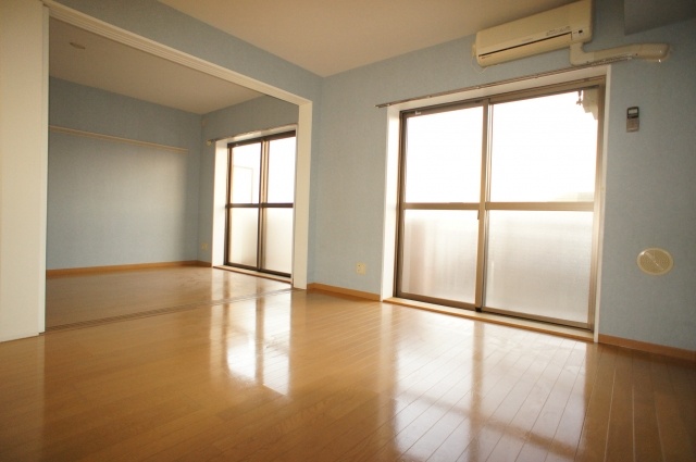 Living and room. Bright living room of flooring