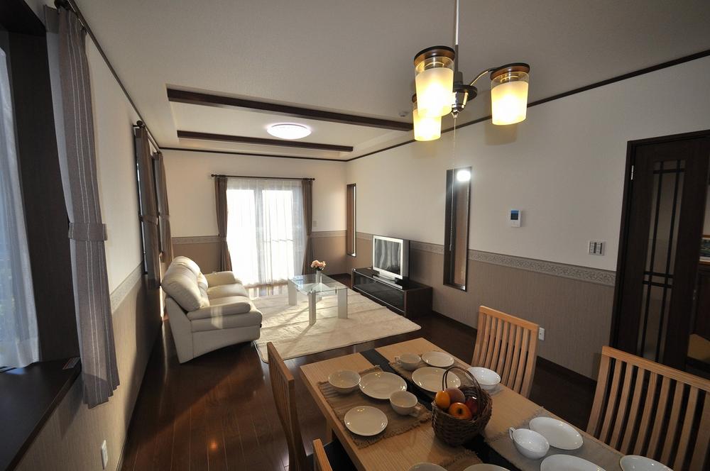 Living. D Building LDK! It is positive per well spacious! Ceiling is also higher open! 