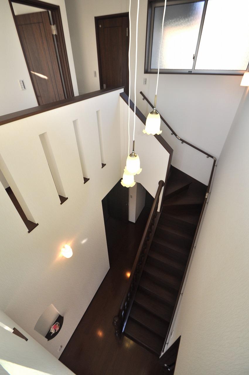 Other introspection. D Building atrium. It is open! 