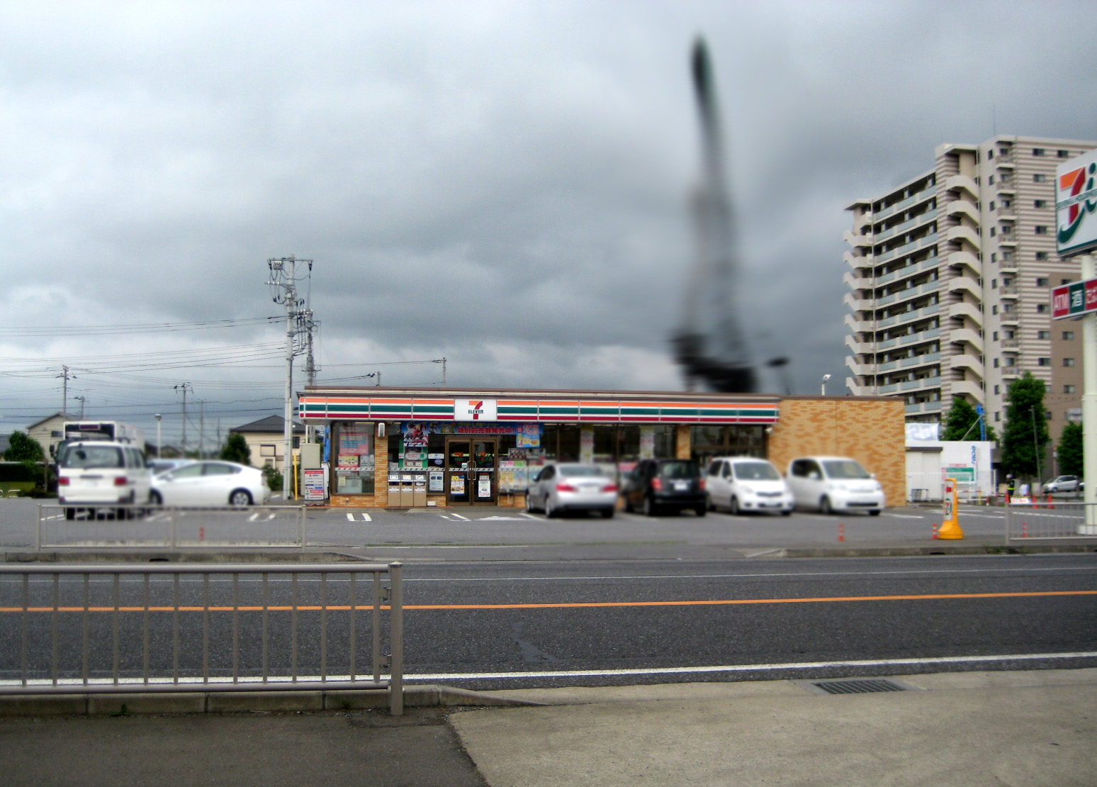 Convenience store. 340m to Seven-Eleven (convenience store)