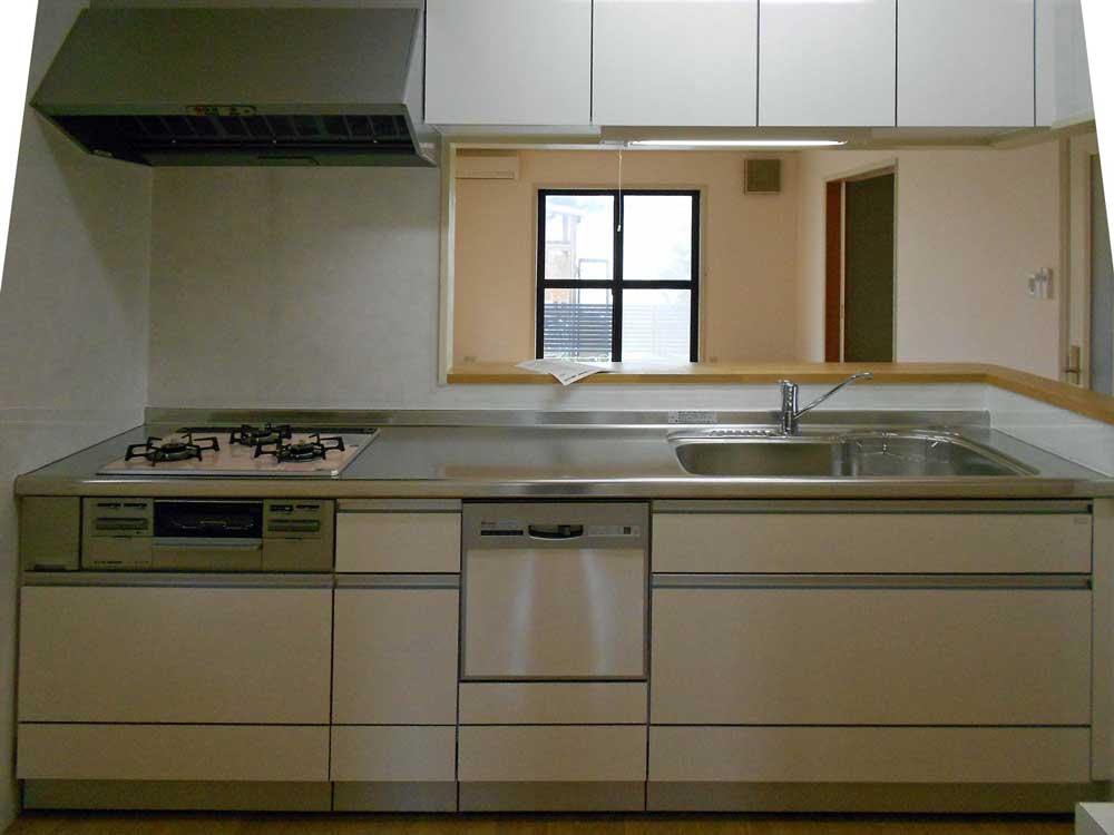 Kitchen. Indoor (July 2013) Shooting ・ Brand new ・ With dishwasher ・ Color enamel stove ・ 3-stage pull-out ・ Soft-close