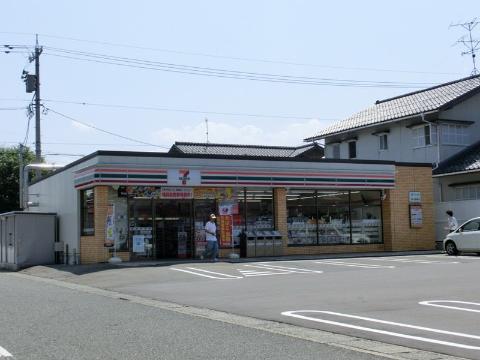 Other. Seven-Eleven Yamashiro store up to (other) 373m