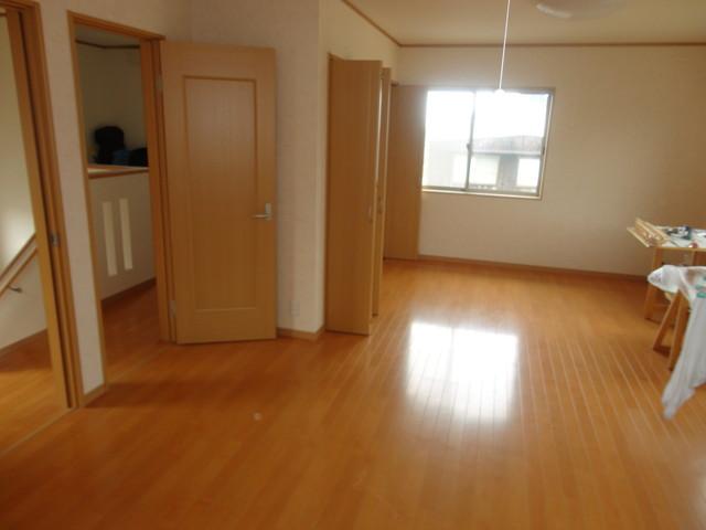 Non-living room. Second floor Western-style room