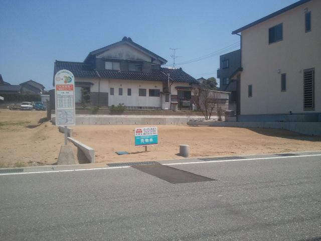 Local appearance photo. In in front of the eye it is useful very There are Kahoku circulation bus stop.