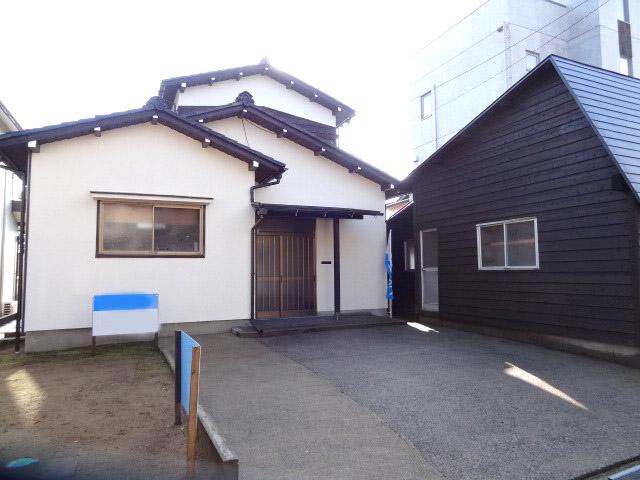 Local appearance photo. Mukaiawagasaki elementary school, Uchinada junior high school