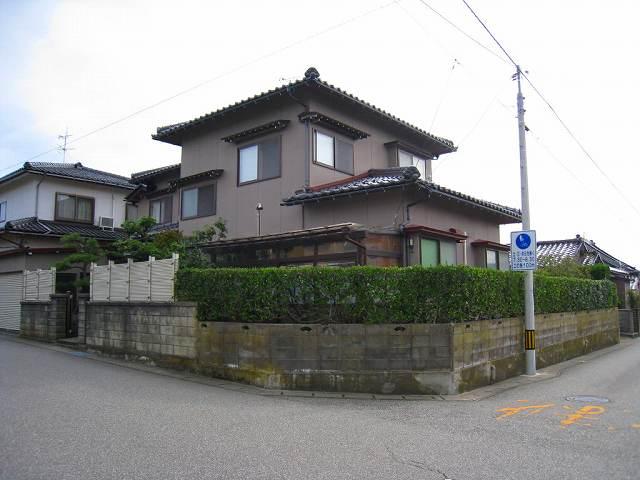 Local appearance photo. Location of a 3-minute walk from Uchinada Station