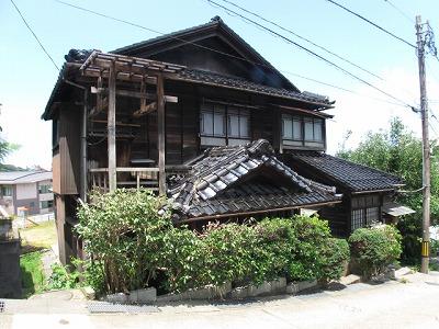 Local appearance photo. Is Machiya overlooking the Mount Utatsu