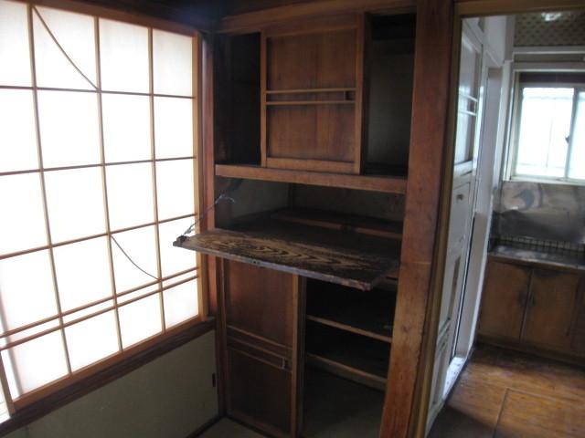 Non-living room. 2F Tsuzukiai