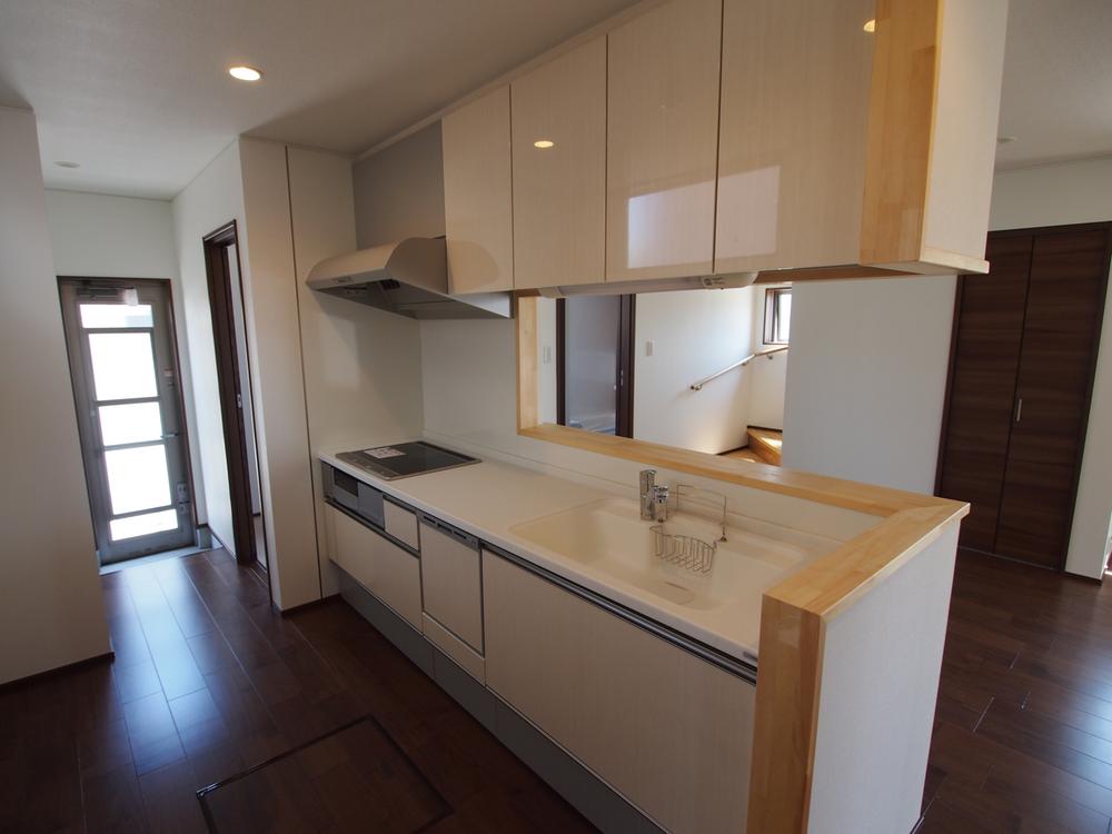 Kitchen. Room (August 2013) Shooting