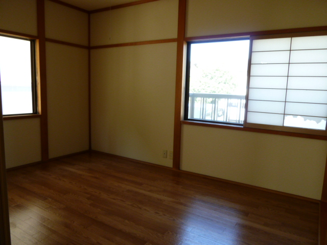 Living and room. 2 of Hiroshi 6