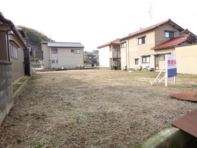 Local land photo. View from the road side