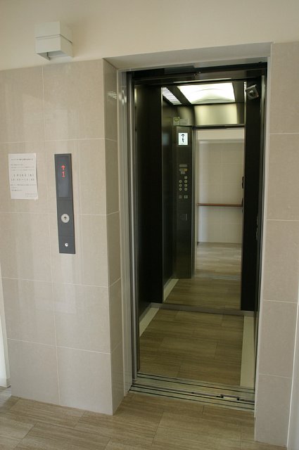 Other common areas. Easy travel elevator in the upper floor