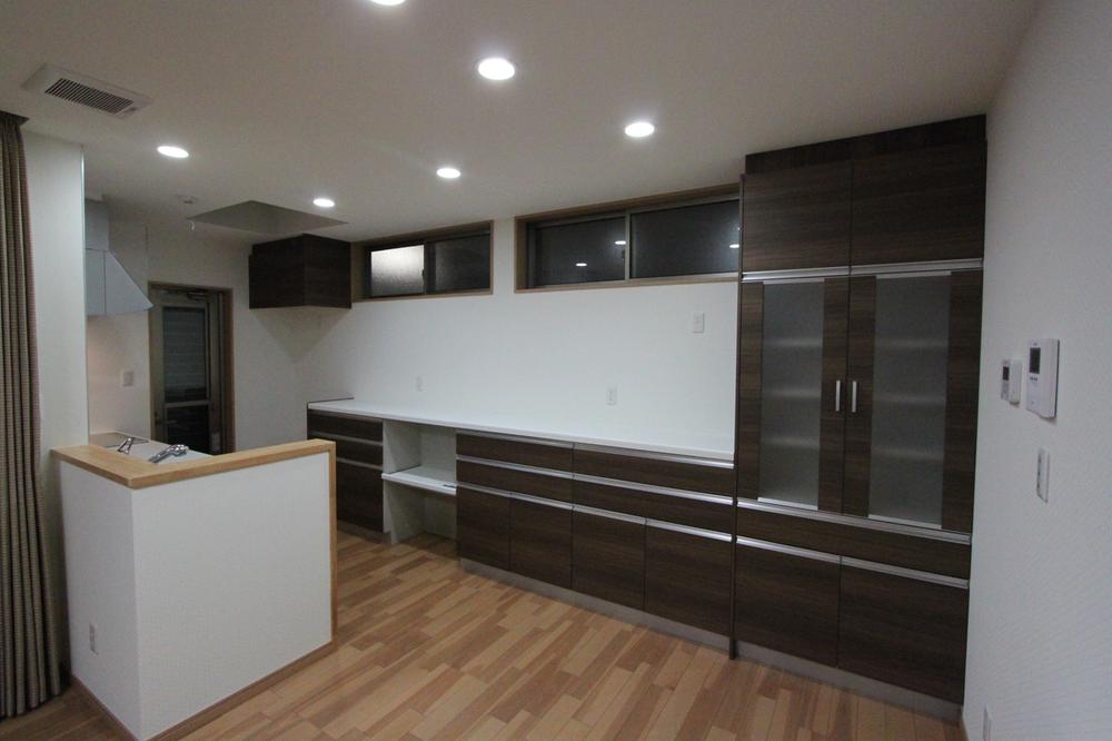 Kitchen. Storage lot